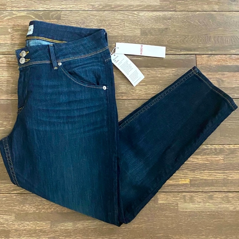 Ladies Hudson Collin skinny crop. Size 32. NWT!